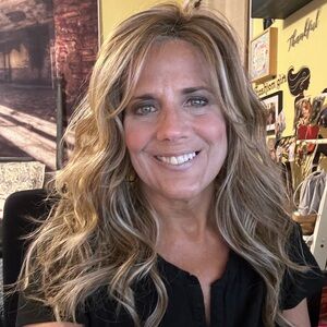 Styles by Soma Winner’s Circle in Almond Latte